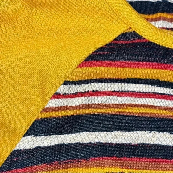 Absolutely Famous lightweight v neck with detail sweater cool colorway - Picture 7 of 9